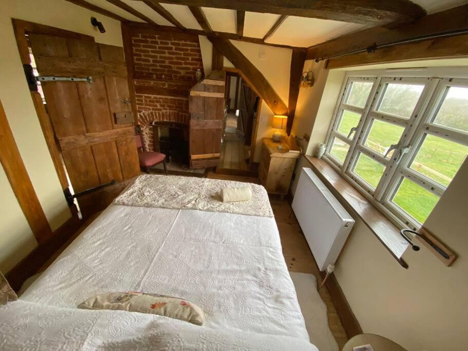 A Newly Renovated, Cosy Escape In The Beautiful Shepherd'S Cottage Dereham Exteriér fotografie